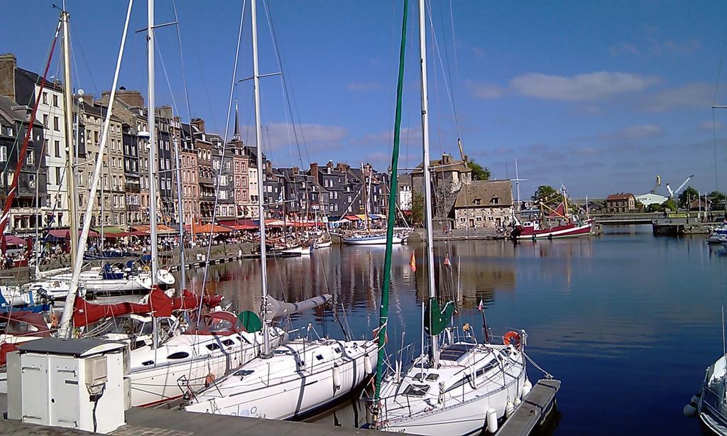 Le Central Honfleur Exterior foto